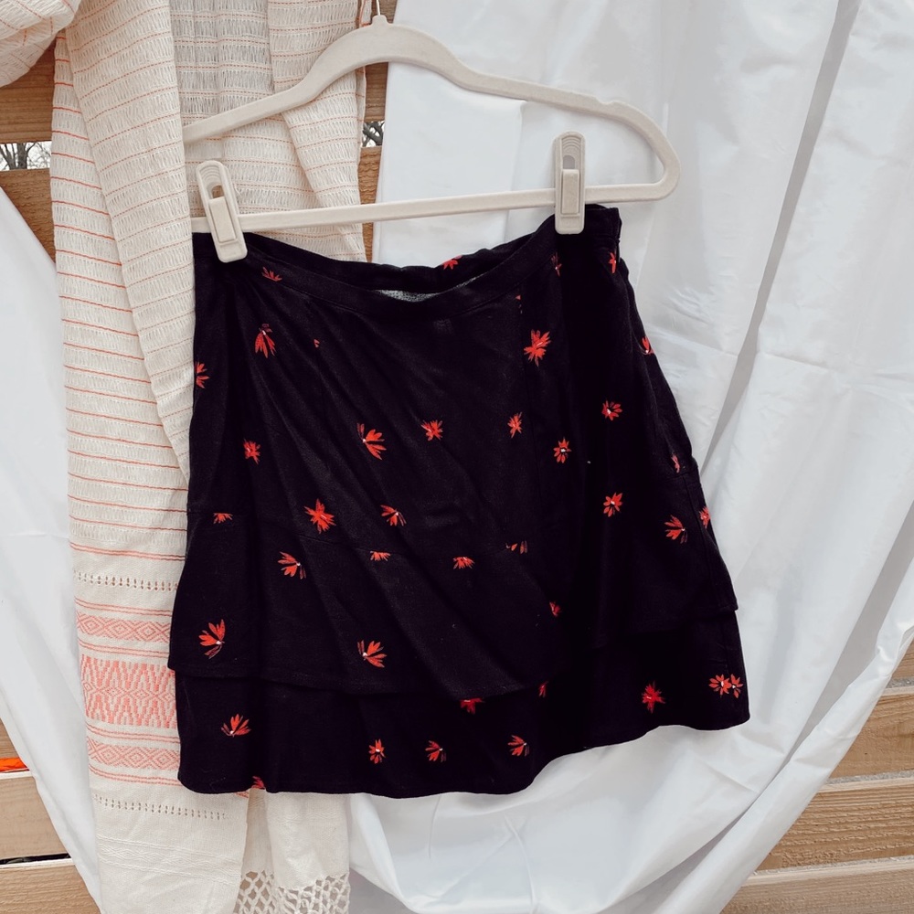 Floral black skirt